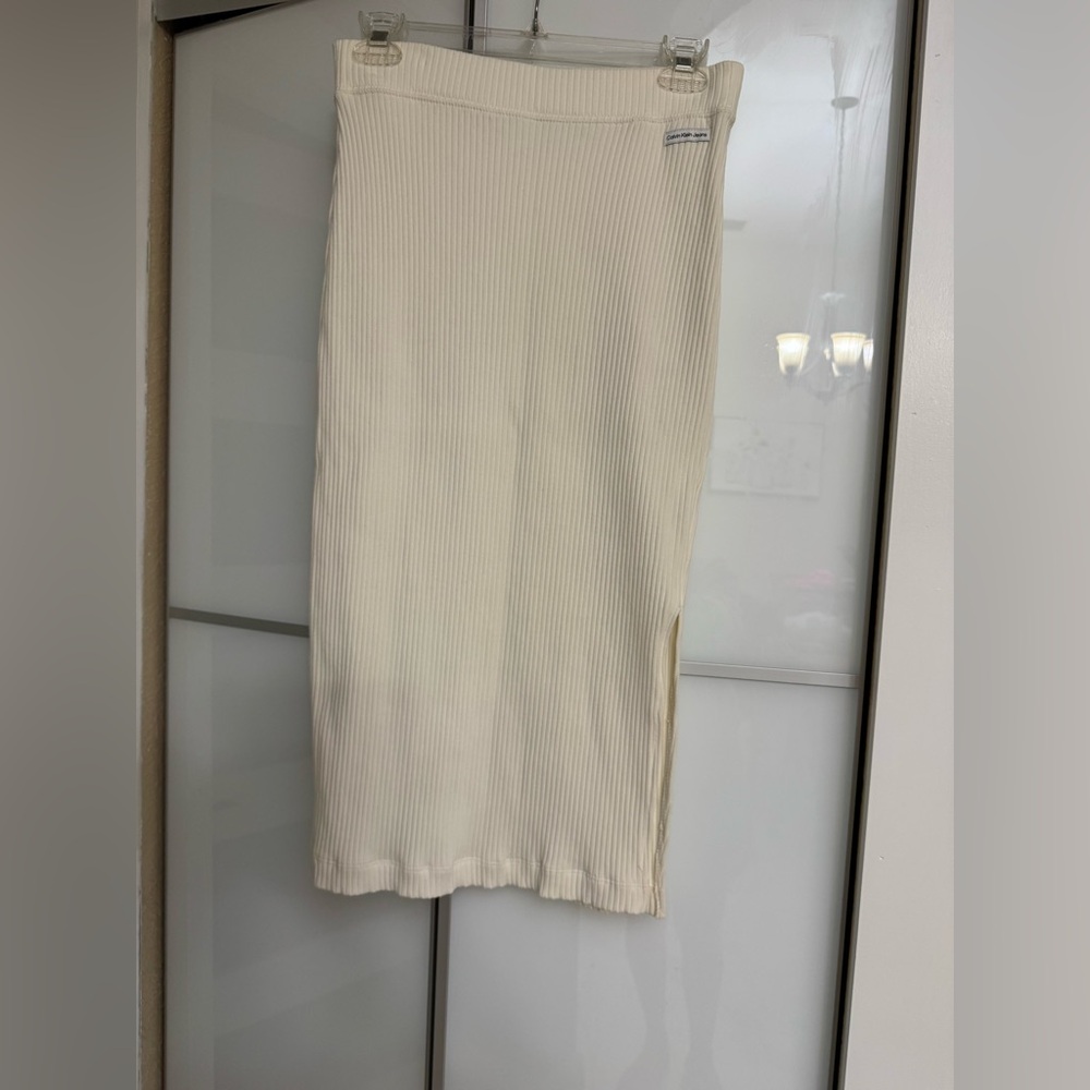 Calvin Klein Cream Ribbed skirt